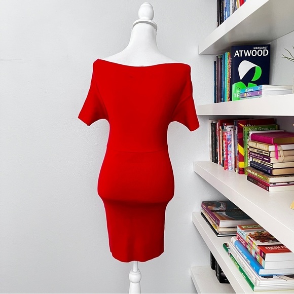 MICHELLE MASON Revolve Red Ribbed Short Sleeve Crossover Sweater Dress Sz small - Picture 6 of 13